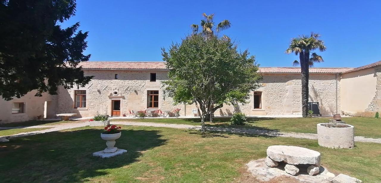 לינה וארוחת בוקר Guillac  Domaine De Gaia, Piscine, Petanque, Ping Pong, Proche Saint-Emilion מראה חיצוני תמונה